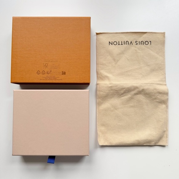 Louis Vuitton 2006 Groom Coin Pouch Monogram Adventures of Tintin Belgium Herge - Picture 15 of 16